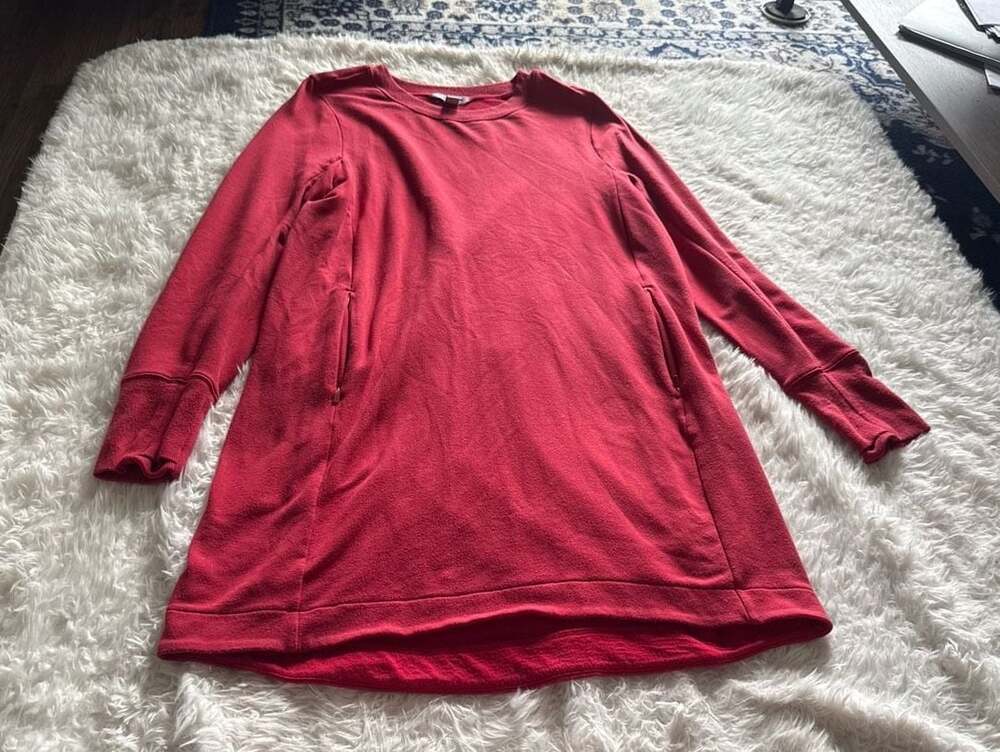 Athleta Coaster Luxe Sweatshirt Red Tunic with Zip Pockets‎